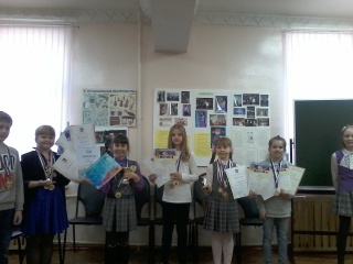 общая с наградами фото Аверкиной.jpg